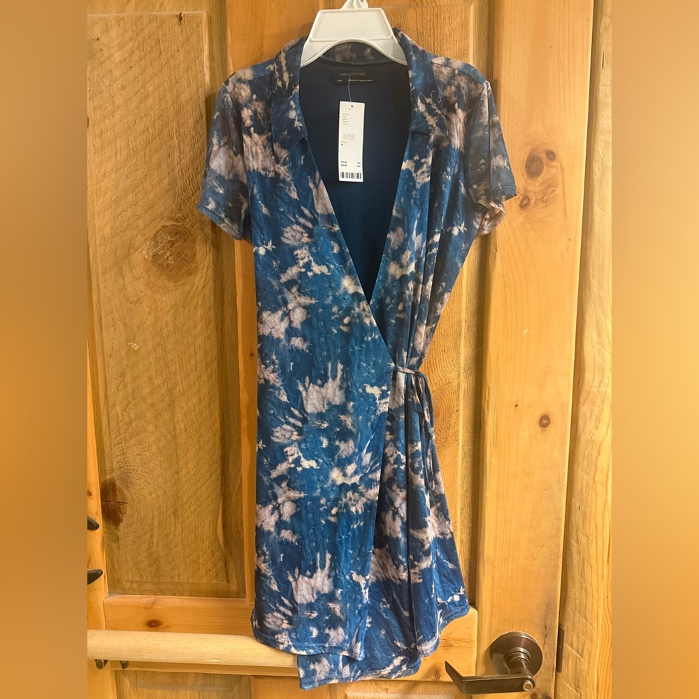Urban Outfitters Blue and Tan Wrap Midi Dress
